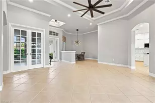 5120 Post Oak Ln, Naples, FL 34105 - Photo 6