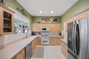 26960 Wyndhurst Ct, Bonita Springs, FL 34134 - Photo 6