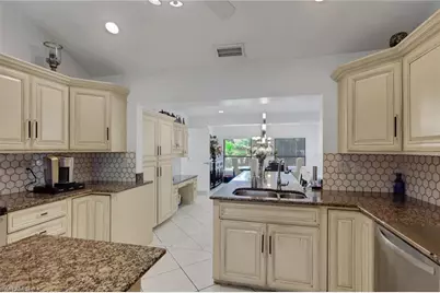 3036 Round Table Ln, Naples, FL 34112 - Photo 8