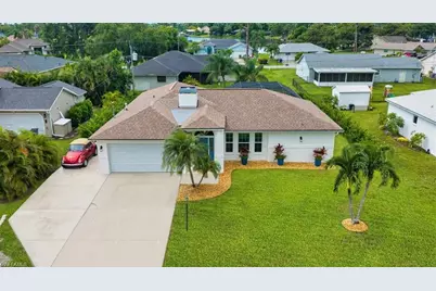 8312 Tahiti Rd, Fort Myers, FL 33967 - Photo 6