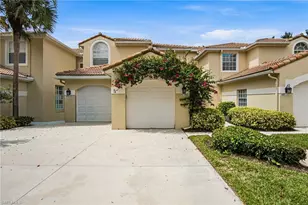 77 Silver Oaks Cir, Naples, FL 34119 - Photo 2