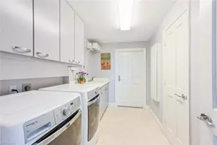 8665 Bay Colony Dr, Naples, FL 34108 - Photo 36