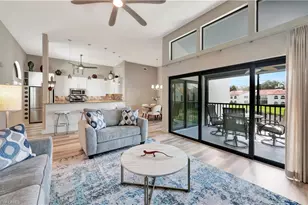 583 Beachwalk Cir, Naples, FL 34108 - Photo 2