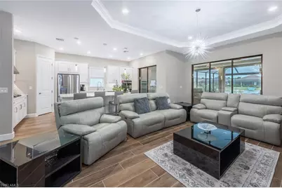 8416 Rosa Ct, Naples, FL 34114 - Photo 4