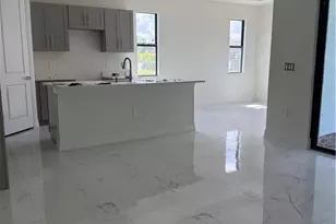 3238 Katherine St, Fort Myers, FL 33916 - Photo 2