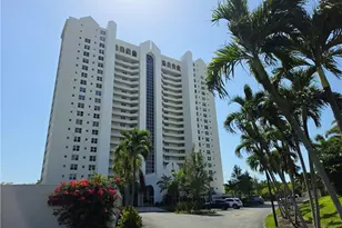 5550 Heron Point Dr, Naples, FL 34108 - Photo 2