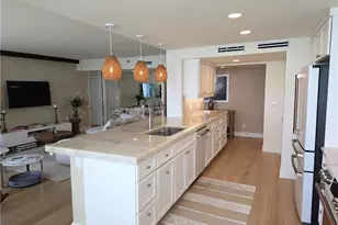 5550 Heron Point Dr, Naples, FL 34108 - Photo 14