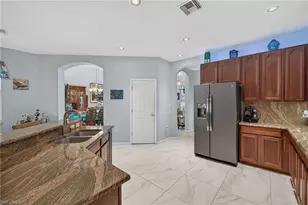 10650 Sir Michaels Pl Dr, Bonita Springs, FL 34135 - Photo 6