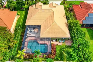 10650 Sir Michaels Pl Dr, Bonita Springs, FL 34135 - Photo 38