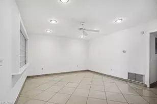 2878 Donnelly Dr, Lake Worth, FL 33462 - Photo 6