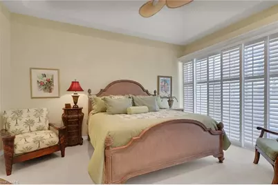 4872 W Boulevard Ct, Naples, FL 34103 - Photo 14