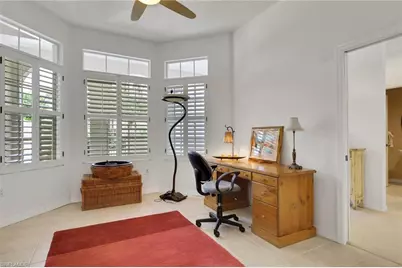 4872 W Boulevard Ct, Naples, FL 34103 - Photo 10