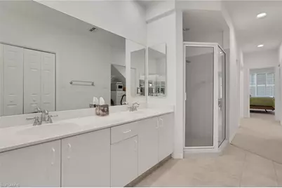 4872 W Boulevard Ct, Naples, FL 34103 - Photo 16
