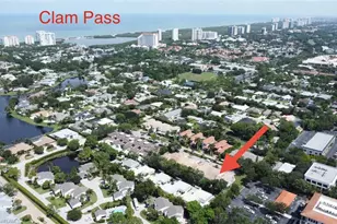 4872 W Blvd Ct, Naples, FL 34103 - Photo 28