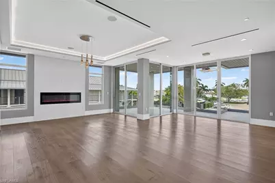 1165 8th St S #202, Naples, FL 34102 - Photo 8