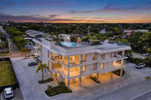 1165 8th St S, Naples, FL 34102 - Photo 2