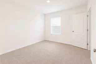 2736 Dumont Ln, Tavares, FL 32778 - Photo 20