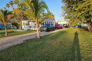 313 Copeland Ave N, Everglades City, FL 34139 - Photo 32