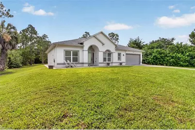 2761 2nd St NE, Naples, FL 34120 - Photo 2