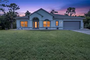 2761 2nd St NE, Naples, FL 34120 - Photo 4