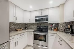 260 Seaview Ct, Marco Island, FL 34145 - Photo 6