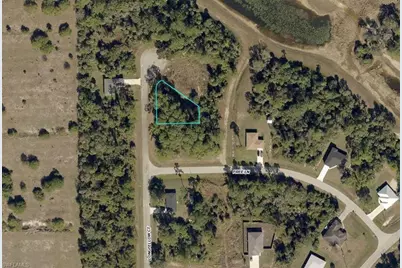 6004 Longfellow Ct, Labelle, FL 33935 - Photo 2