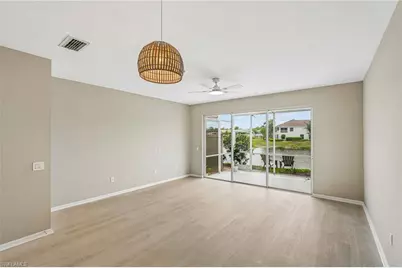 1104 Oxford Ln #44, Naples, FL 34105 - Photo 6