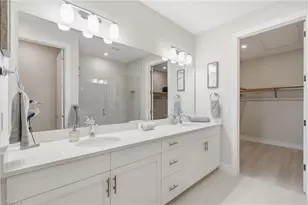 239 Indies Dr E, Naples, FL 34114 - Photo 14