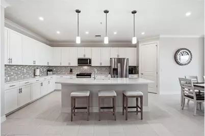 239 Indies Dr E #202, Naples, FL 34114 - Photo 6