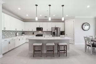 239 Indies Dr E, Naples, FL 34114 - Photo 6
