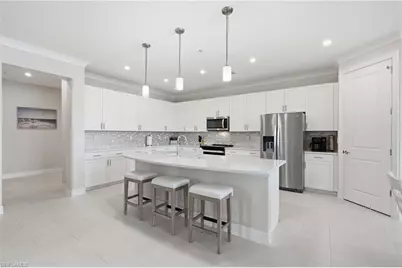 239 Indies Dr E #202, Naples, FL 34114 - Photo 2