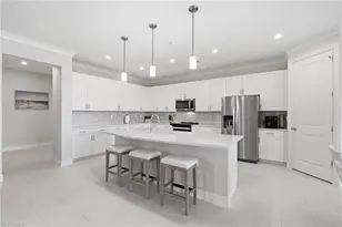 239 Indies Dr E, Naples, FL 34114 - Photo 2