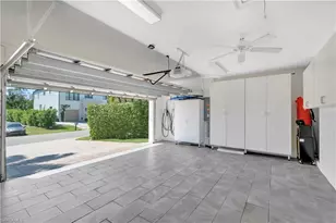 3005 Coco Ave, Naples, FL 34112 - Photo 8