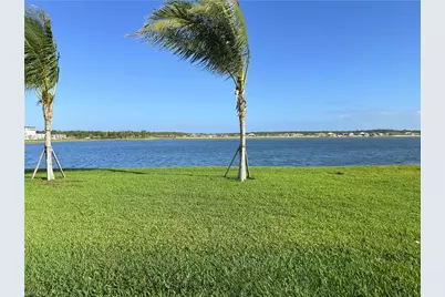 9077 Wisteria Way, Naples, FL 34114 - Photo 4