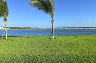 9077 Wisteria Wy, Naples, FL 34114 - Photo 4