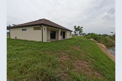 2423 NW 6th St, Cape Coral, FL 33993 - Photo 6