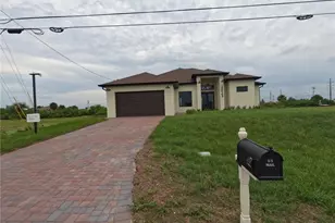 2423 NW 6th St, Cape Coral, FL 33993 - Photo 8