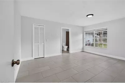 10452 Lakeport Ct, Lehigh Acres, FL 33936 - Photo 6