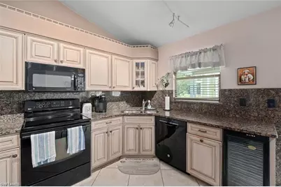 22614 Fountain Lakes Blvd, Estero, FL 33928 - Photo 4