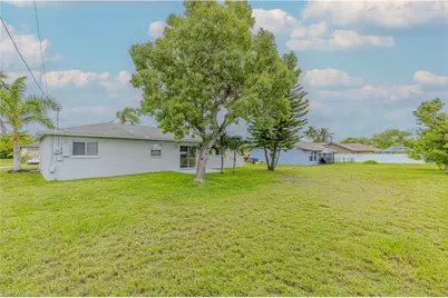 216 SE 27th Ter, Cape Coral, FL 33904 - Photo 18