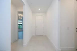10335 Ventana Ln, Naples, FL 34120 - Photo 6