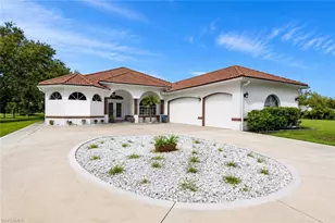 16451 Wildcat Dr, Fort Myers, FL 33913 - Photo 2