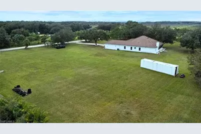 16451 Wildcat Dr, Fort Myers, FL 33913 - Photo 30