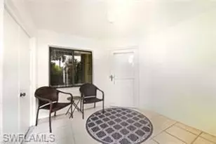 583 Beachwalk Cir, Naples, FL 34108 - Photo 8