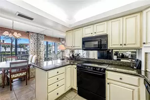 2216 Gulf Shore Blvd N, Naples, FL 34102 - Photo 8