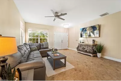 12341 Eagle Pointe Cir, Fort Myers, FL 33913 - Photo 8
