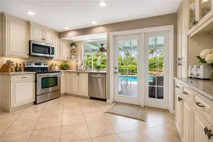1352 Oaklawn Ct, Fort Myers, FL 33919 - Photo 8