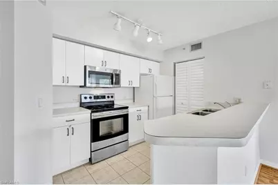 8880 Colonnades Ct W #427, Bonita Springs, FL 34135 - Photo 8