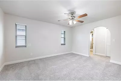 321 NE 10th St, Cape Coral, FL 33909 - Photo 10