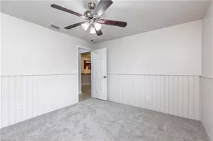 321 NE 10th St, Cape Coral, FL 33909 - Photo 18